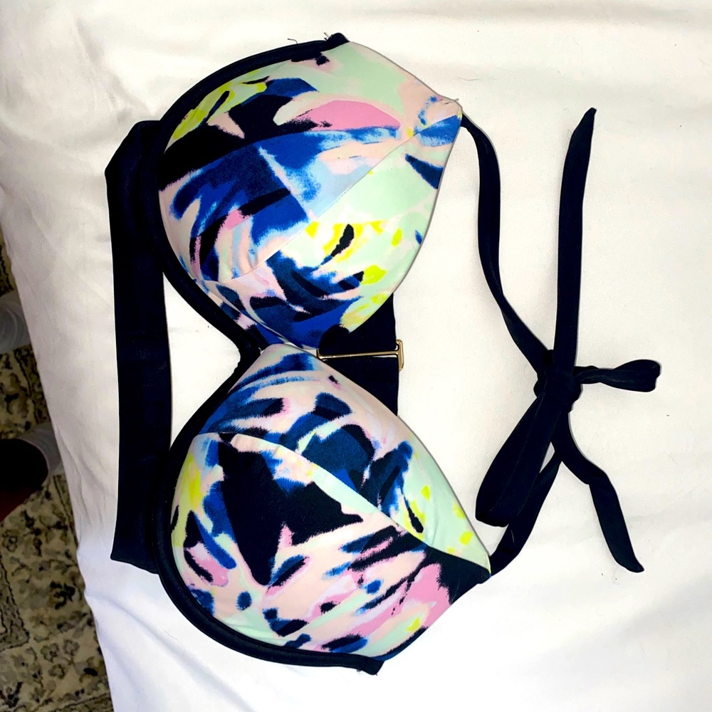 Victoria’s Secret Bikini Top